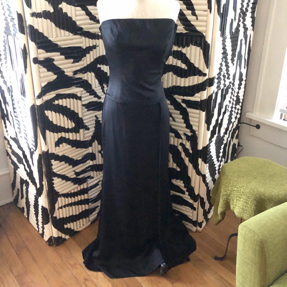 Tahari Black Silk Dress Size 2 Maxi Gown